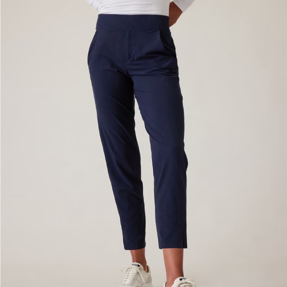 Brooklyn Ankle Pant in Navy. Size 14.